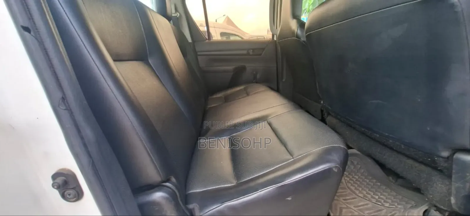 Toyota Hilux 2022 Blanc cassé