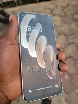 Photo - New Itel City 100 128 GB Blanc