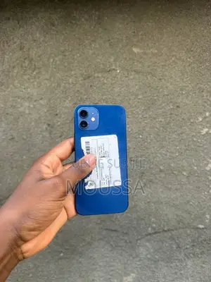 Photo - Apple iPhone 12 64 GB Blue