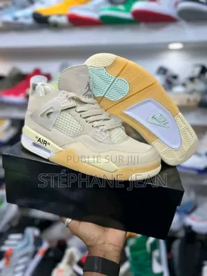 Photo - Vente De Chaussures