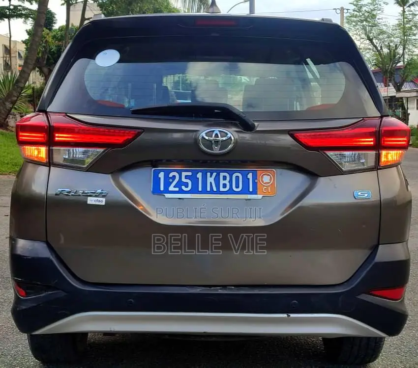 Toyota Rush 1.5 AWD 2021 Marron