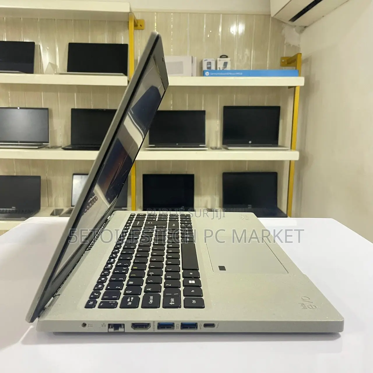 New Ordinateur Portable Acer Aspire 5250 16GB Intel Core I7 SSD 512GB