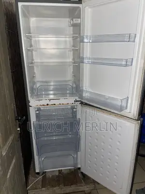 Réfrigérateur D’Occasion Propre