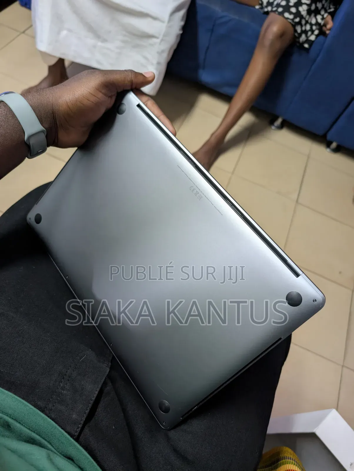 New Apple MacBook Pro 2019 32GB Intel Core I9 SSD 1T