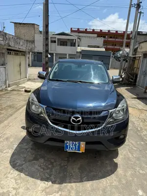 Photo - Mazda BT-50 2020 Blue