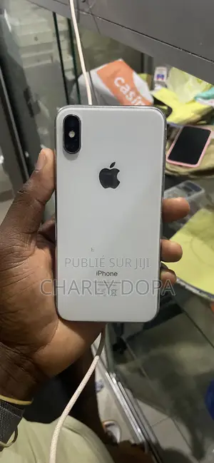 Photo - Apple iPhone X 64 GB Blanc