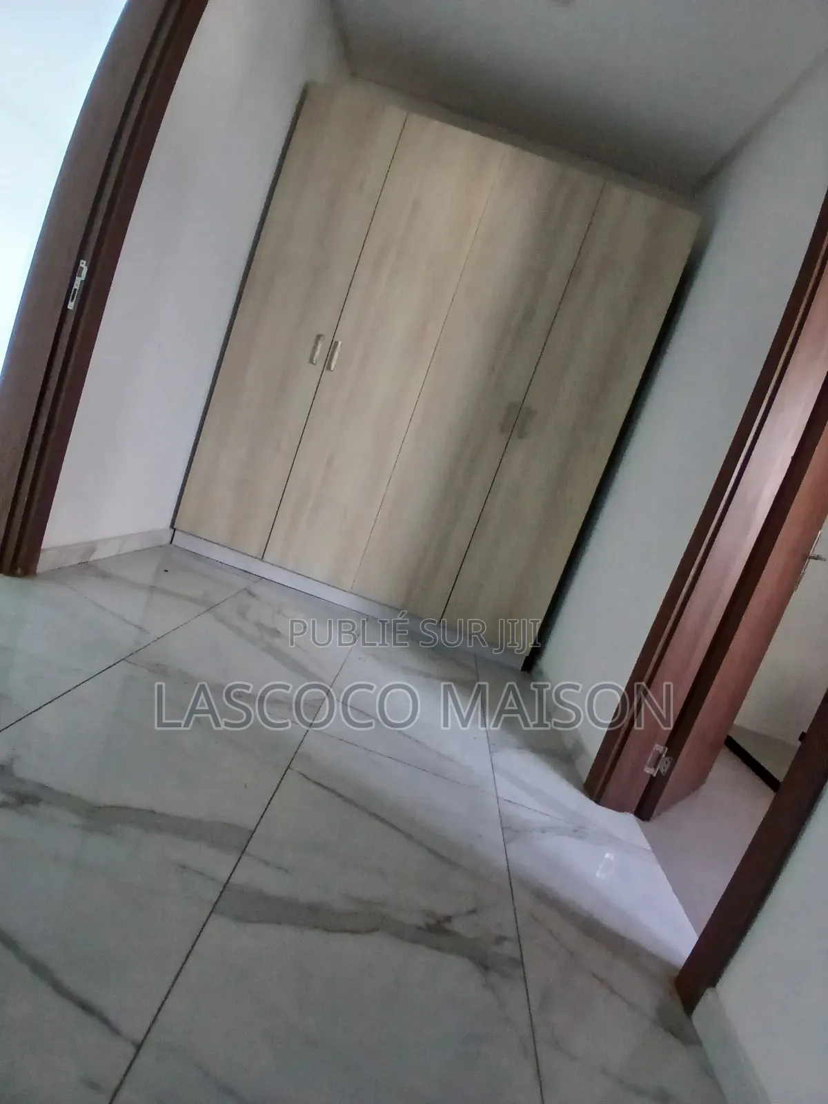 3chbre Appartement dans Lascoco Maison, Cocody à Louer