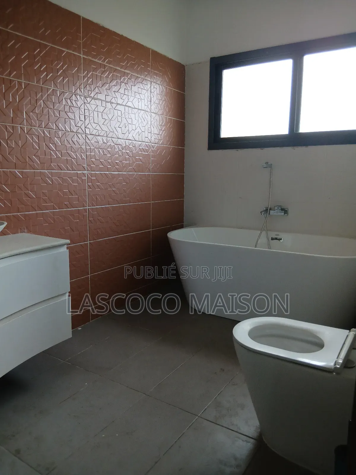 3chbre Appartement dans Lascoco Maison, Cocody à Louer