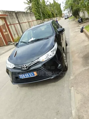 Toyota Yaris 2021 Black