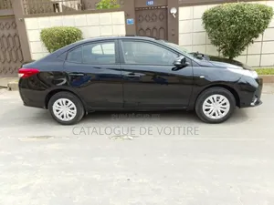 Toyota Yaris 2021 Black