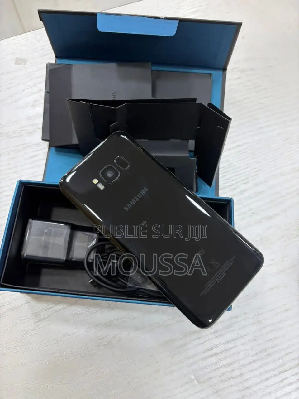 Neuf Samsung Galaxy S8 Plus 128 GB Noir