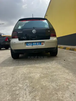 Volkswagen Golf 1999 Gris