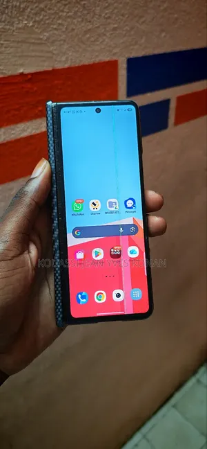 Photo - Samsung Galaxy Z Fold3 5G 512 GB Black