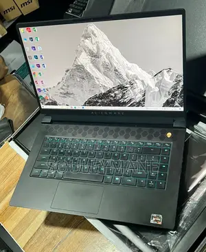 Ordinateur Portable Dell Alienware M15 16GB AMD Ryzen 7 SSD 1T