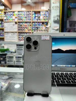 Photo - Apple iPhone 15 Pro Max 512 GB Gris