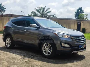 Photo - Hyundai Santa Fe Limited Ultimate AWD 2017 Gris