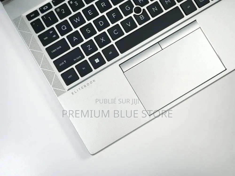 Neuf HP EliteBook 840 G8 16GB Intel Core I5 SSD 512GB