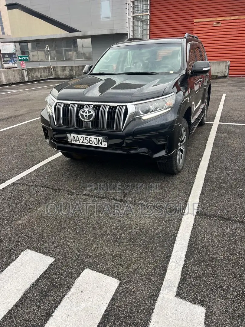 Toyota Land Cruiser Prado 2.4 Petrol 2024 Noir Mat
