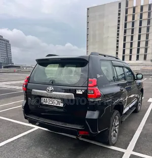 Toyota Land Cruiser Prado 2024 Black