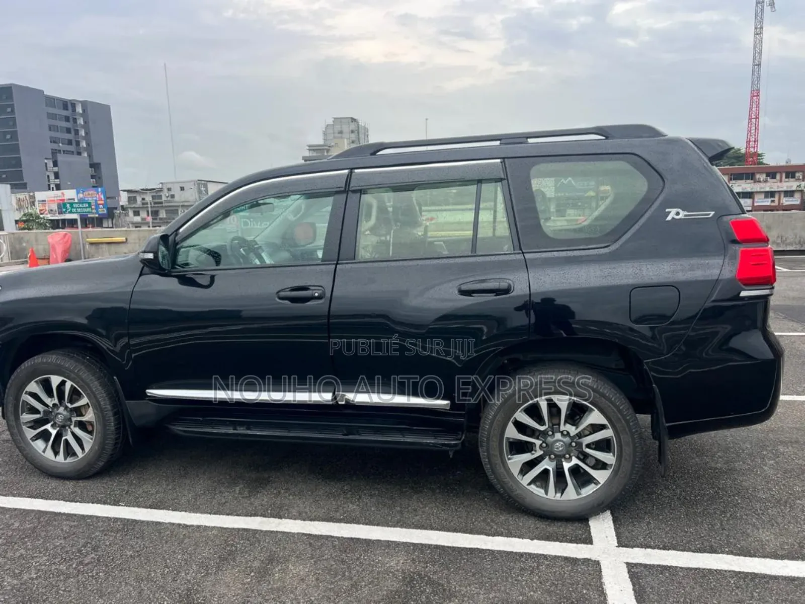 Toyota Land Cruiser Prado 2024 Black