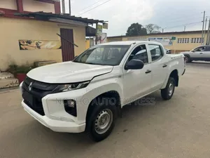 Mitsubishi L200 2021 Blanc