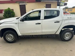 Mitsubishi L200 2021 Blanc
