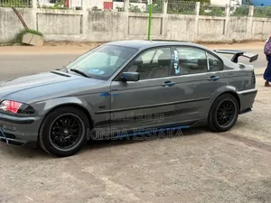 BMW 318ti 2002 Gris