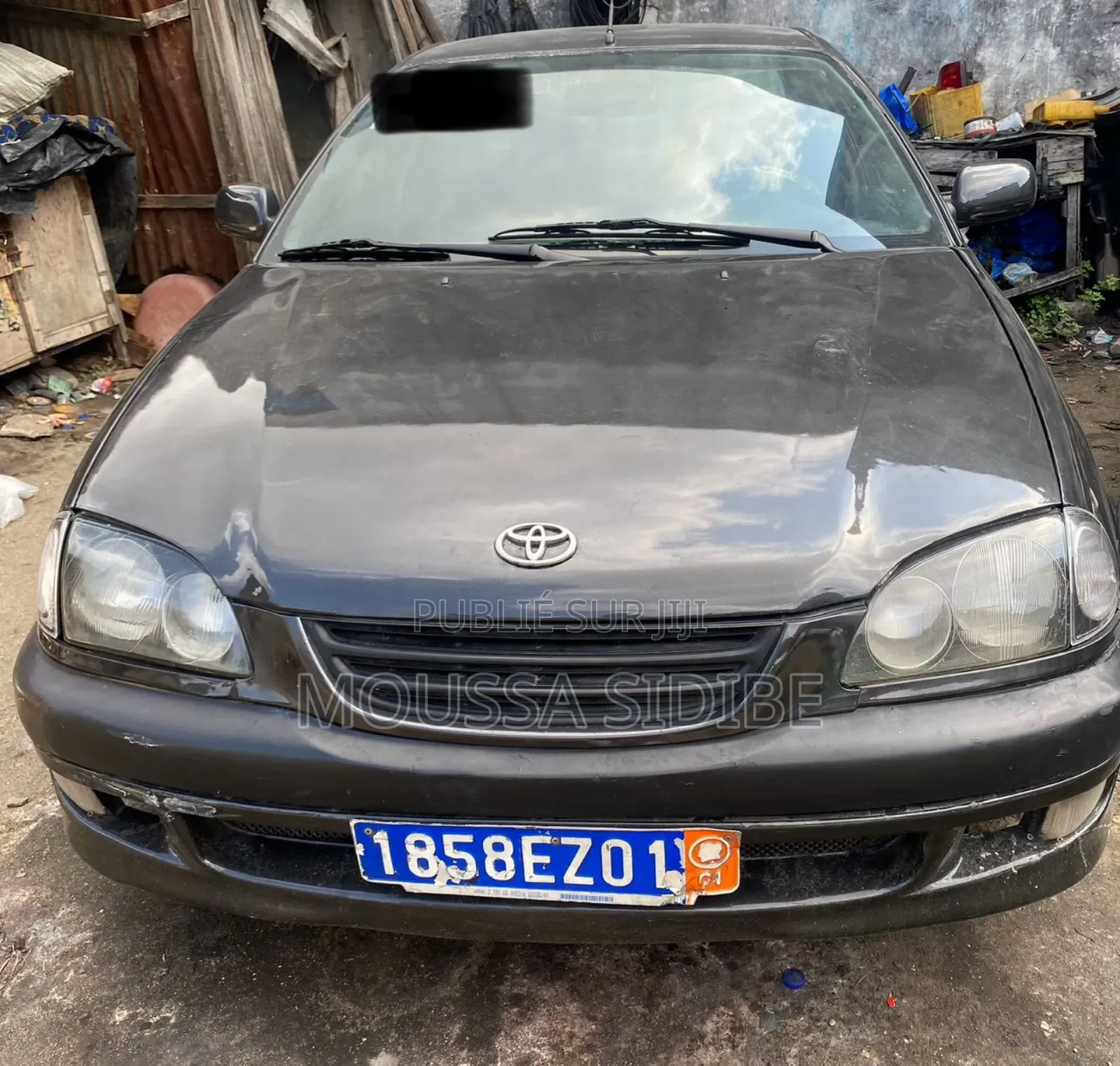 Toyota Avensis 1.6 VVT-i 2003 Gris