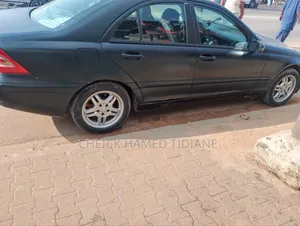 Mercedes-Benz C200 2003 Black