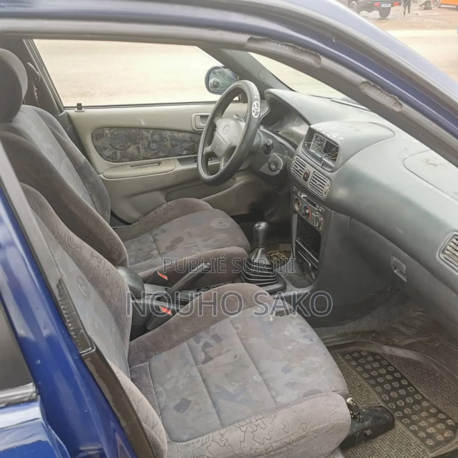 Toyota Corolla 2004 Blue