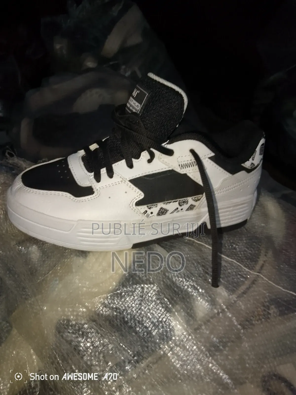 Les Chaussures Friperie a 6000