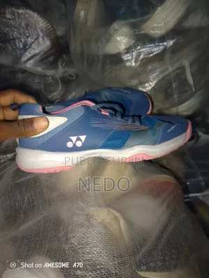 Les Chaussures Friperie a 6000