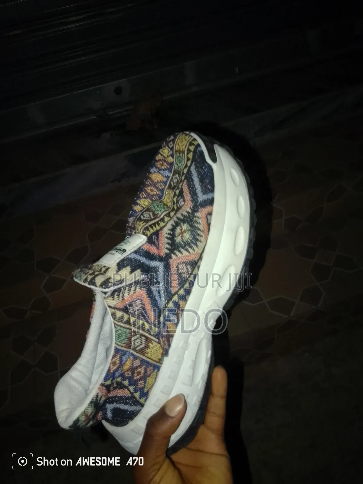 Les Chaussures Friperie a 6000