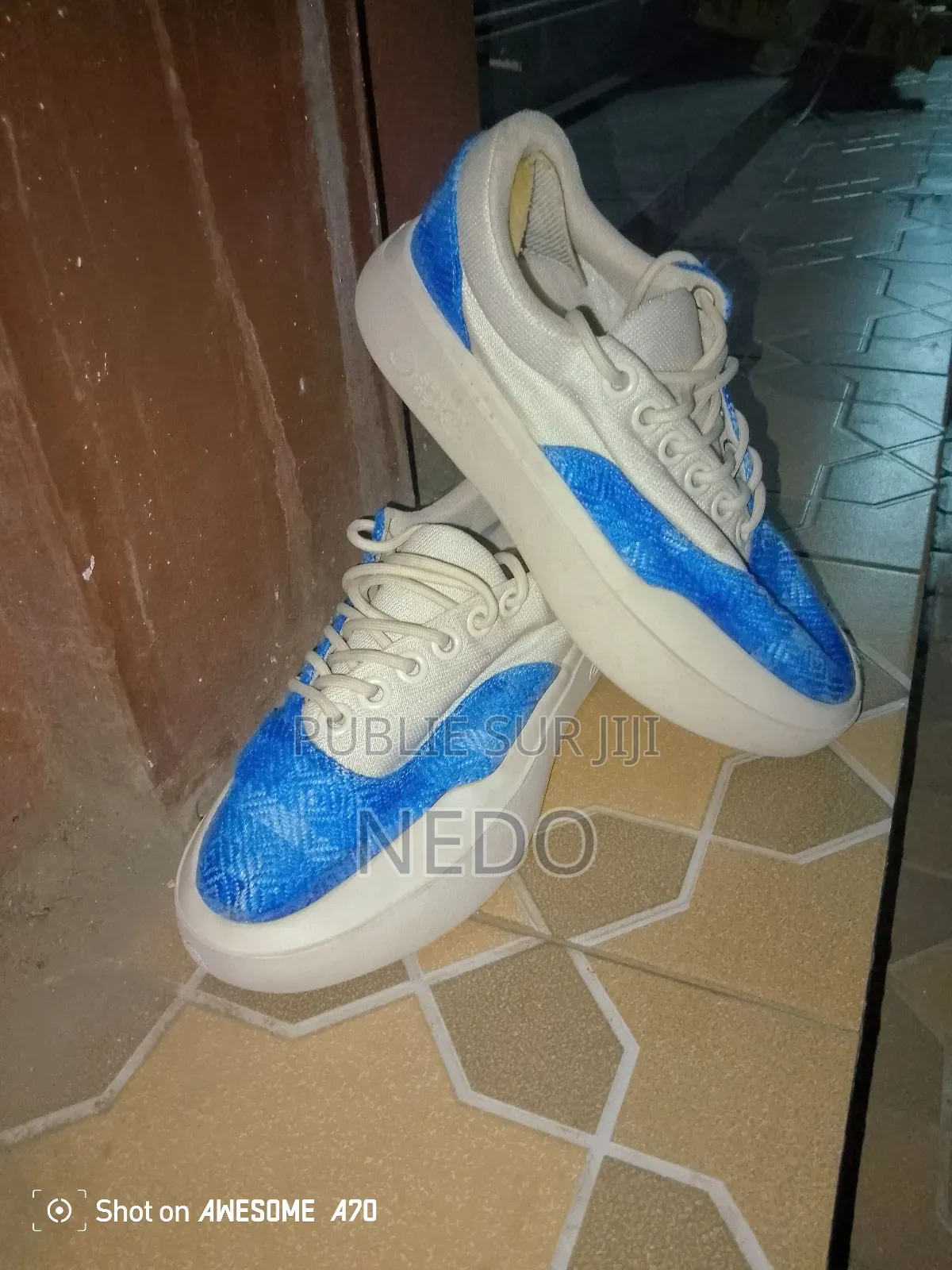 Les Chaussures Friperie a 6000