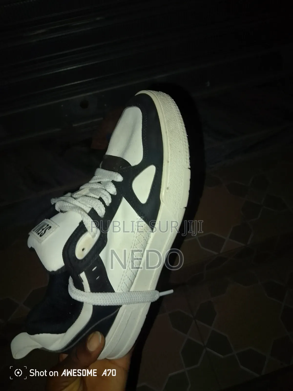 Les Chaussures Friperie a 6000