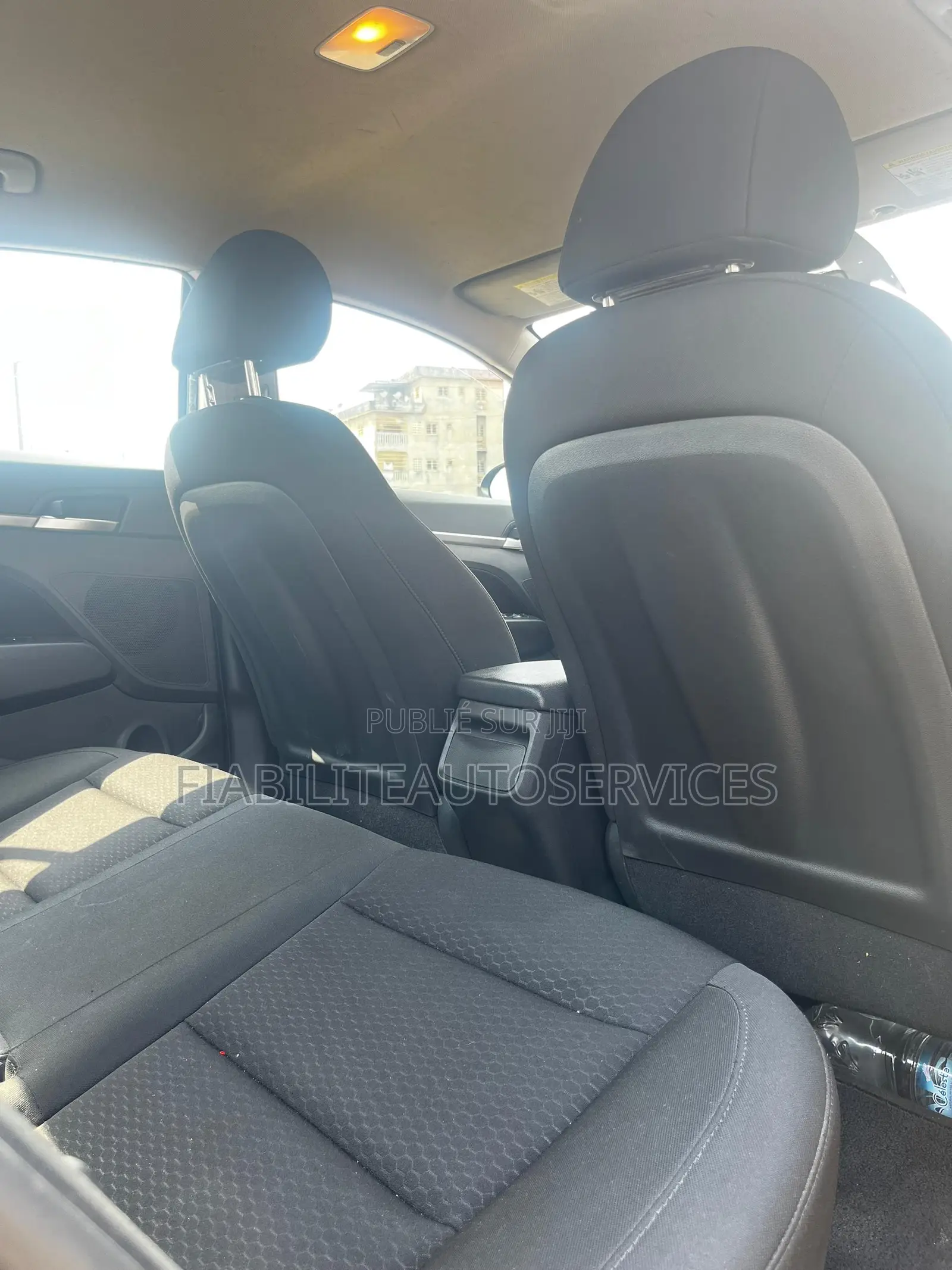 Hyundai Elantra SE 2020 Noir Mat