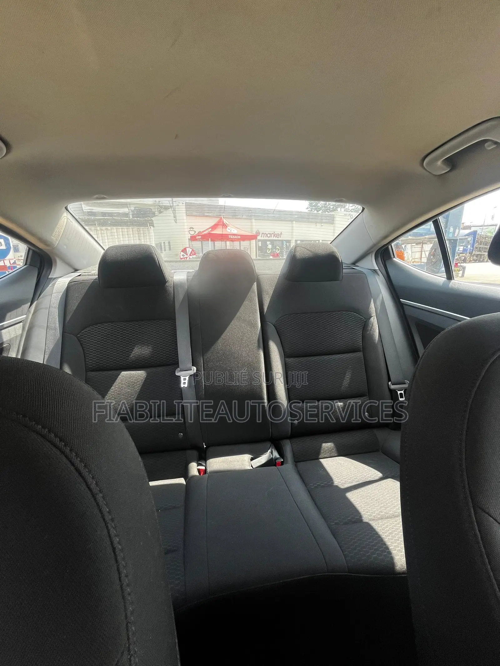 Hyundai Elantra SE 2020 Noir Mat