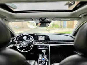 Hyundai Elantra SEL 2023 Noir Mat