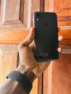 Apple iPhone XR 64 GB Noir