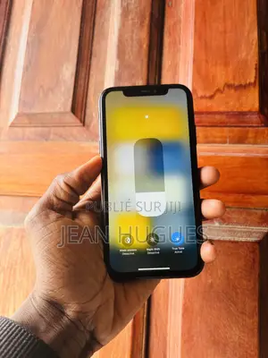 Apple iPhone XR 64 GB Noir