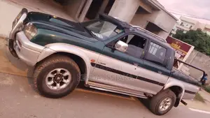 Mitsubishi L200 2000 Vert