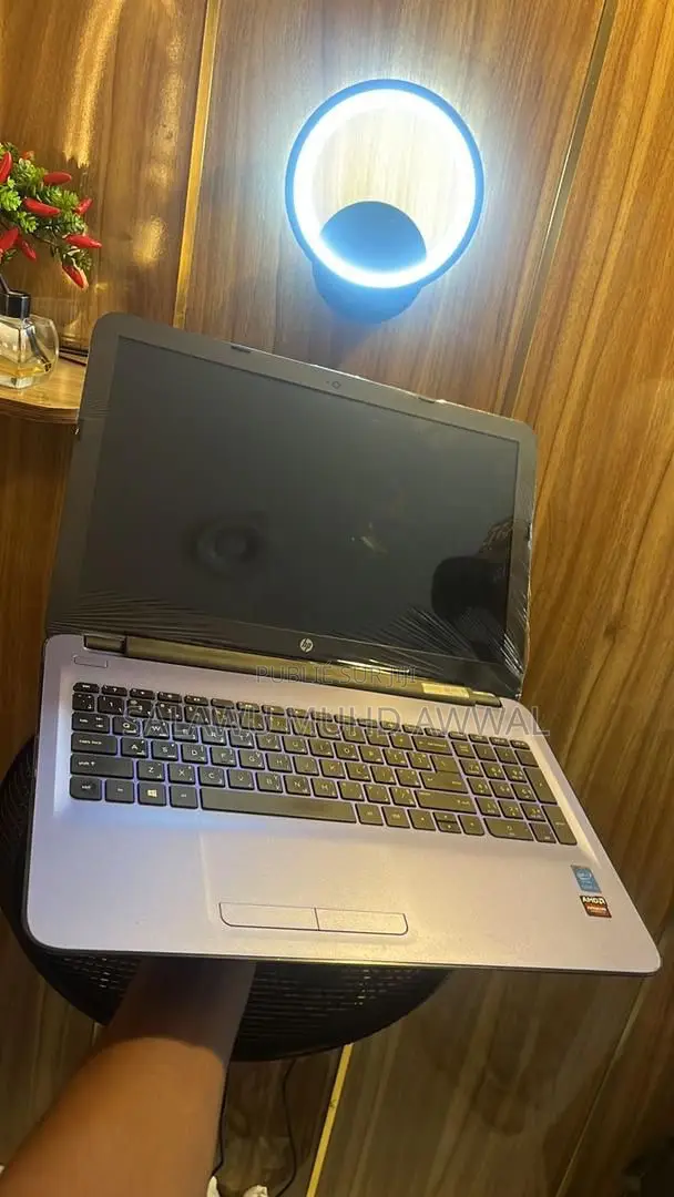 New Ordinateur portable HP 15 12GB Intel Core i5 HDD 500GB