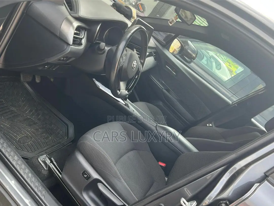 Toyota C-HR Limited FWD 2020 Black