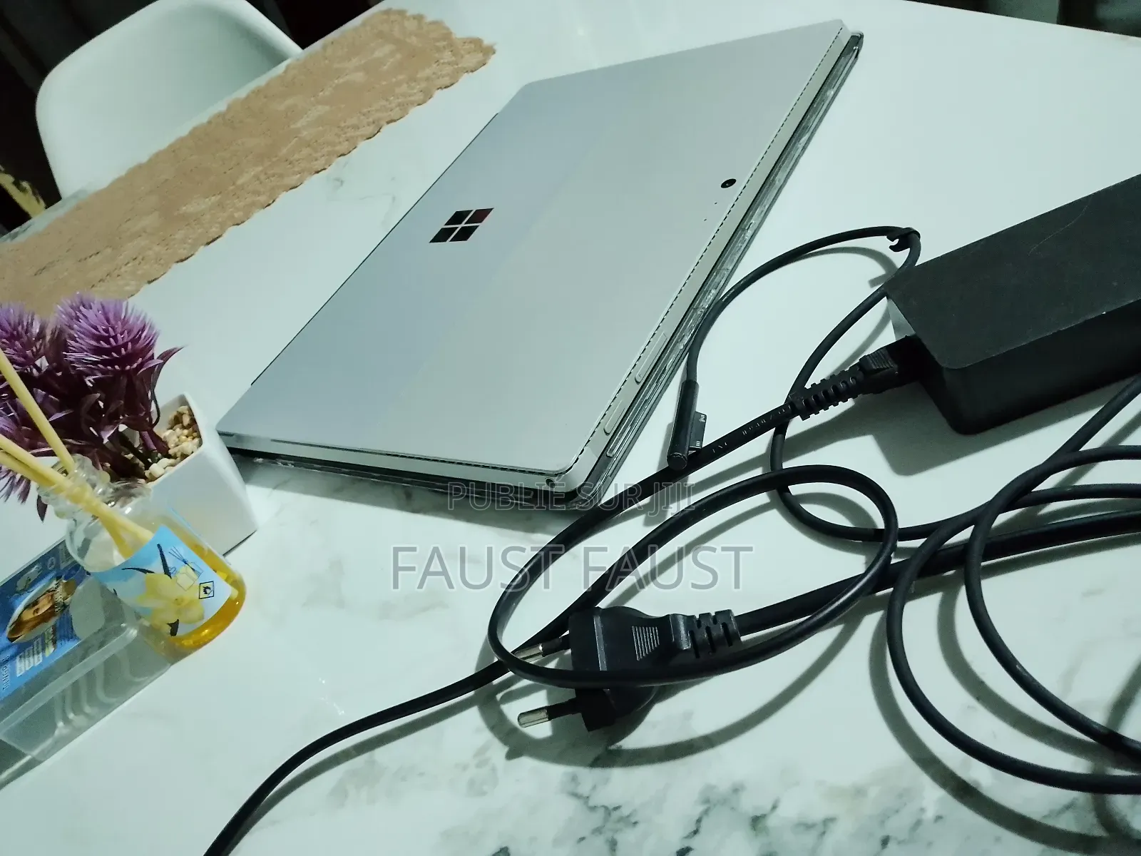 New Microsoft Surface Pro 8GB Intel Core I5 SSD 500GB