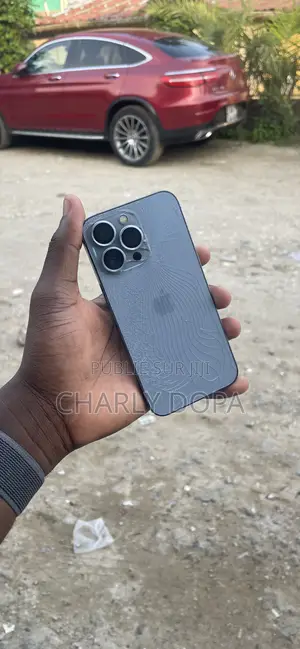 Photo - Apple iPhone 13 Pro 128 GB Blue