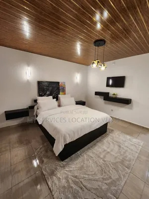 Furnished 1chbre Appartement dans Mt Location, Cocody à Louer