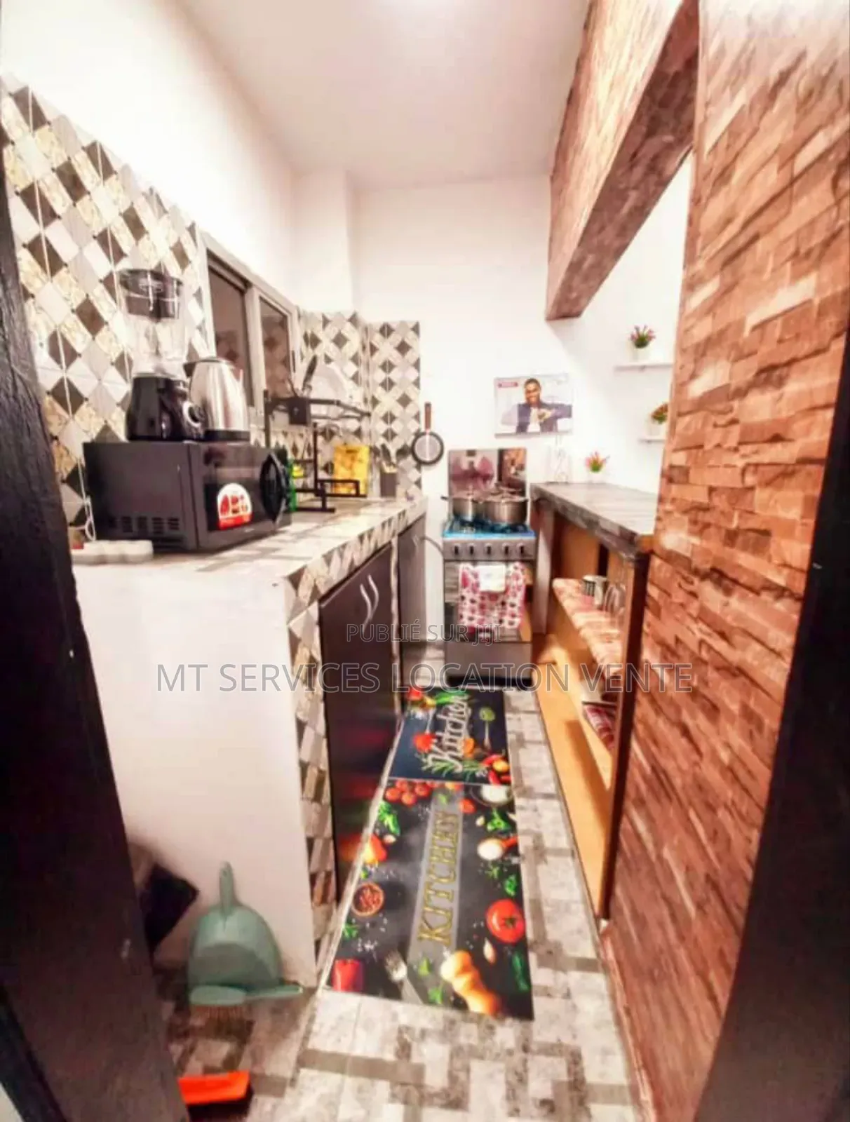 Furnished 1chbre Appartement dans Mt Location, Cocody à Louer