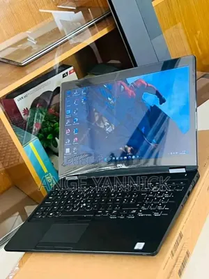 Photo - New Ordinateur Portable Dell Latitude 5580 8GB Intel Core I5 SSD 256GB