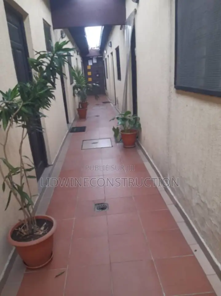 Furnished 1chbre Appartement dans Marcory à Louer