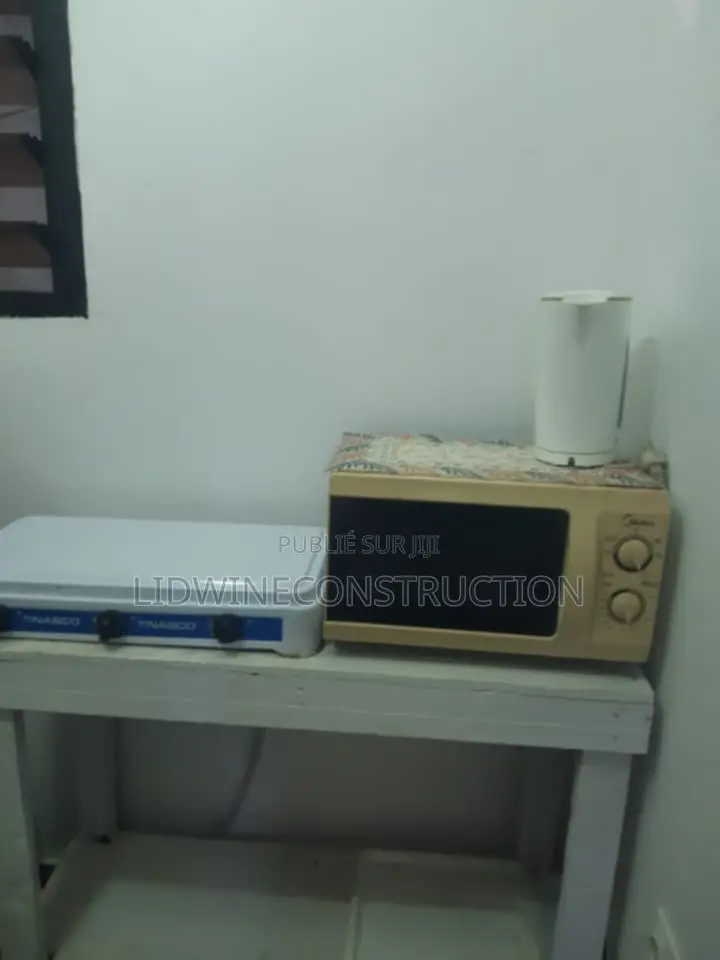 Furnished 1chbre Appartement dans Marcory à Louer